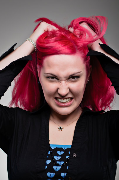 愤怒Alterna-chick肖像图片下载