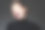 工作室拍摄的快乐的年轻女子图片下载