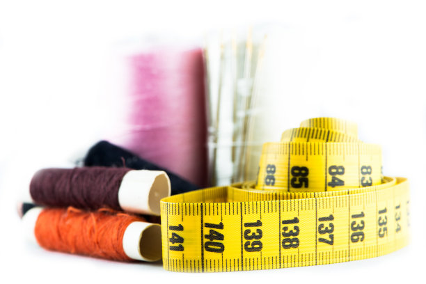 裁缝的卷尺和线轴图片下载