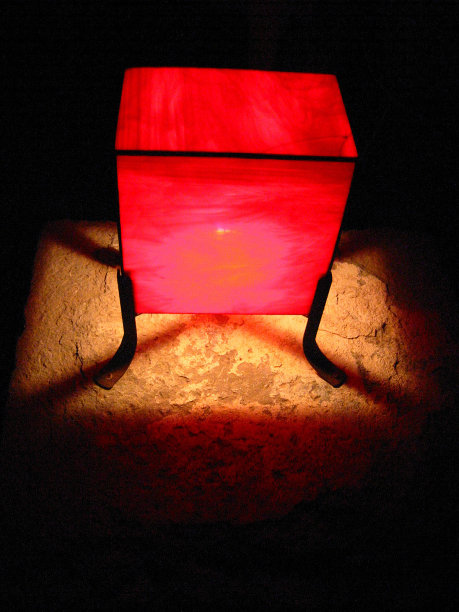 一个红色的灯图片下载