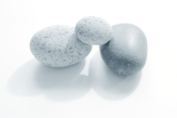 三个石头图片下载