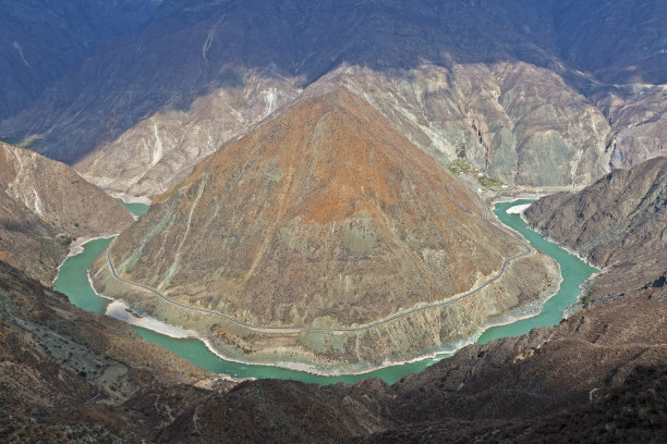 长江河湾图片下载