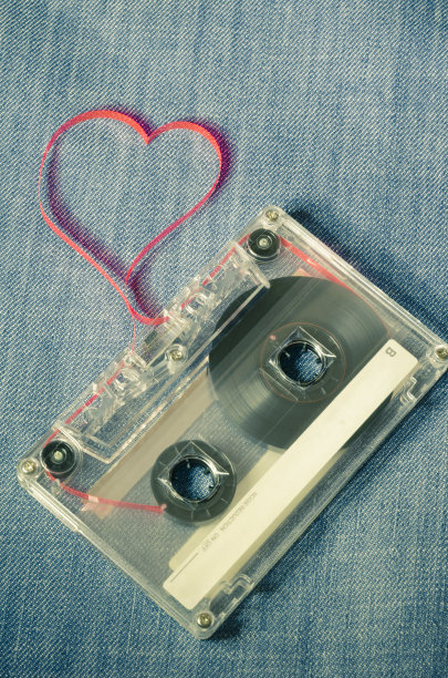 喜欢音乐的牛仔裤图片下载