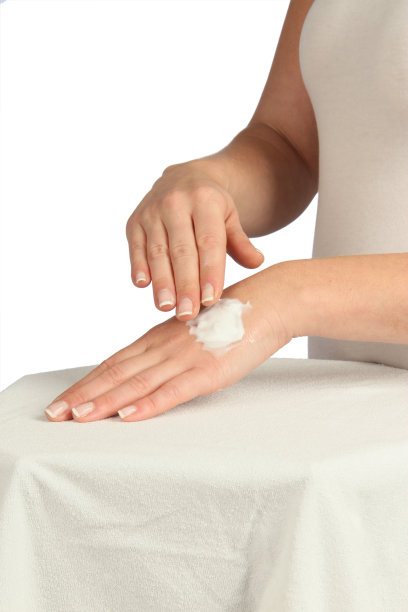 保湿的手图片下载