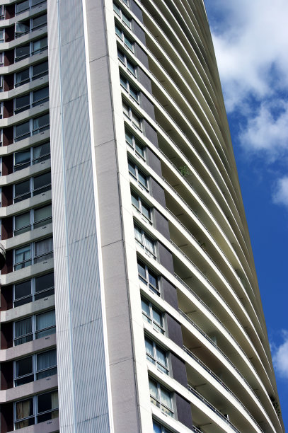 塔和曲线图片下载