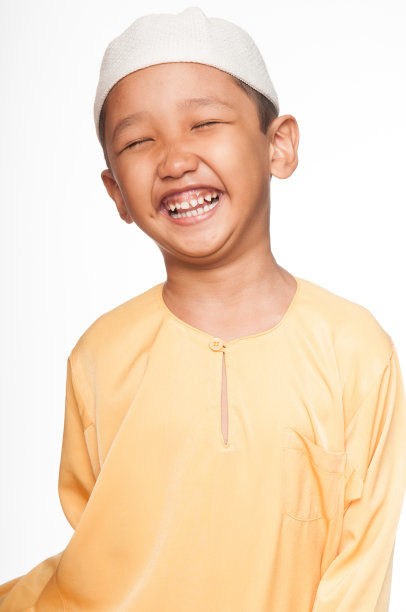 可爱的穆斯林男孩图片下载