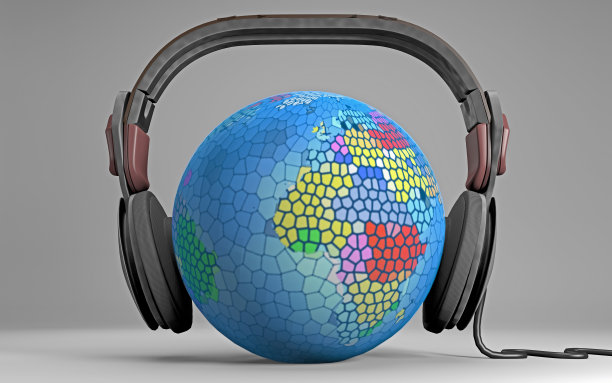 灰色背景下的地球仪特写镜头图片下载