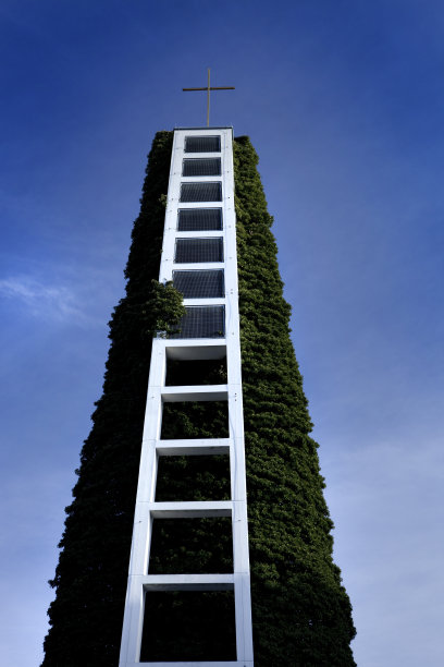 十字架上的梯子图片下载