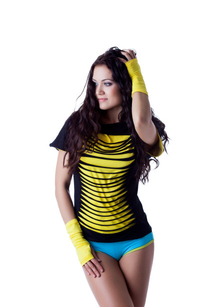 年轻自信的女运动员的肖像图片下载