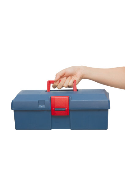 医生的手拿着急救箱图片下载