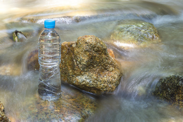 饮用水图片下载
