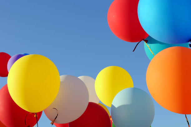 五颜六色的气球图片下载