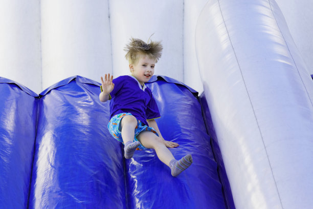 孩子们的欢乐在于娱乐图片下载