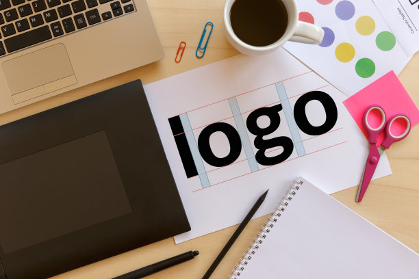 创意平面设计师办公桌图片下载