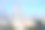 水滴在窗户玻璃上的城市背景图片下载