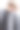 年轻的商人穿着一件大衬衫。图片下载