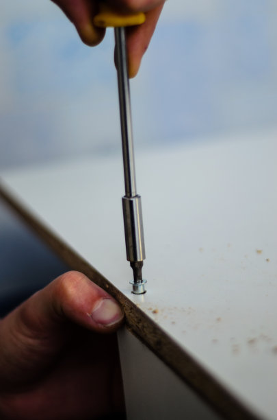 刨花板家具组装图片下载