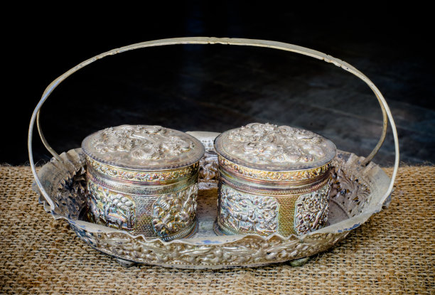 古老的银器图片下载