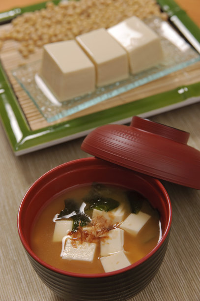鲜豆腐和大豆味噌汤图片下载