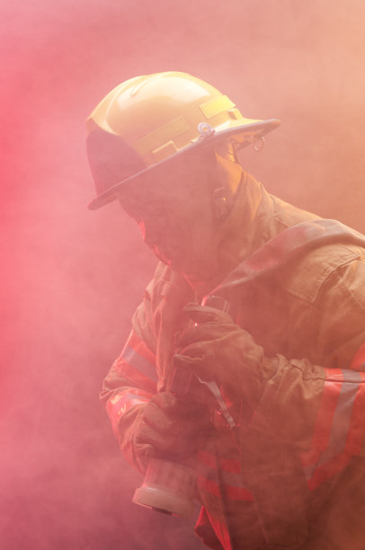 消防队员图片下载