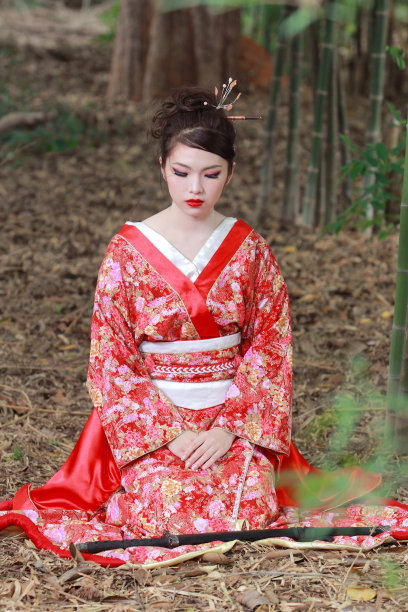和服的女孩图片下载