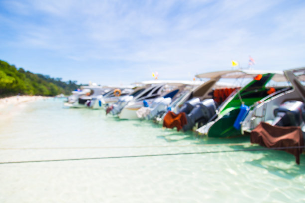 泰国Koh rok的快艇和游客。图片下载