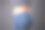 胖肚子的女人穿着蓝色牛仔裤，胖肚子的女人，腹部有妊娠纹特写图片下载