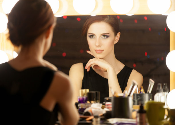 一个美丽女人的肖像图片下载