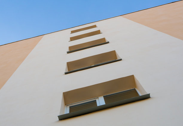 多层房屋的窗户图片下载