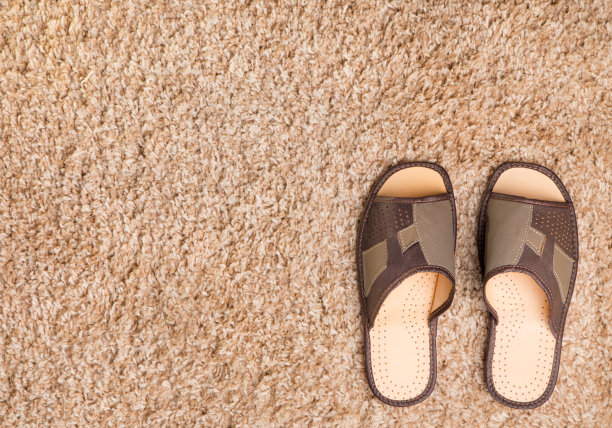 男人的皮拖鞋图片下载