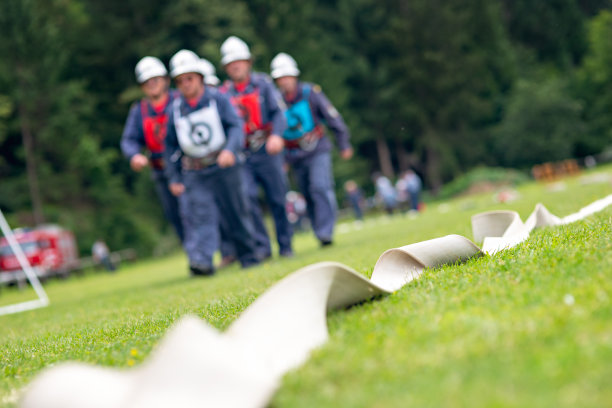 当地消防队员竞争图片下载