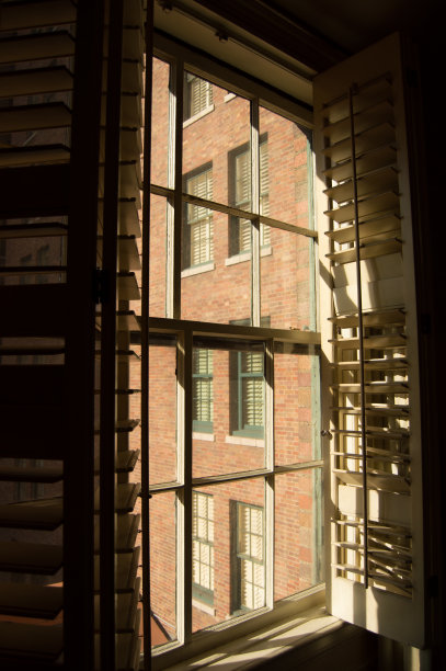 旧的窗户图片下载