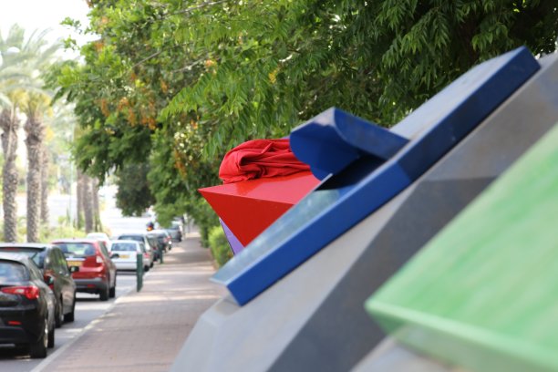 垃圾箱。图片下载