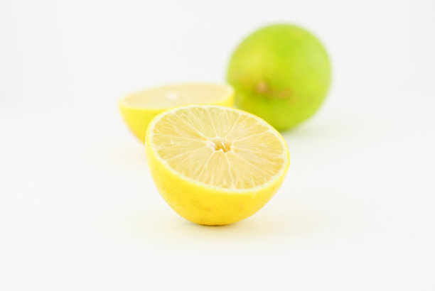新鲜的柠檬孤立图片下载
