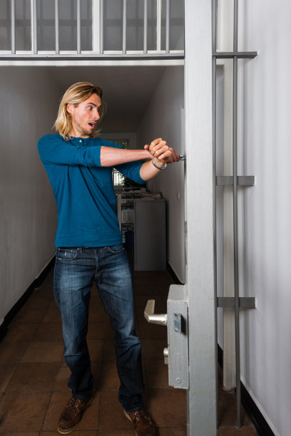 被办公室束缚图片下载