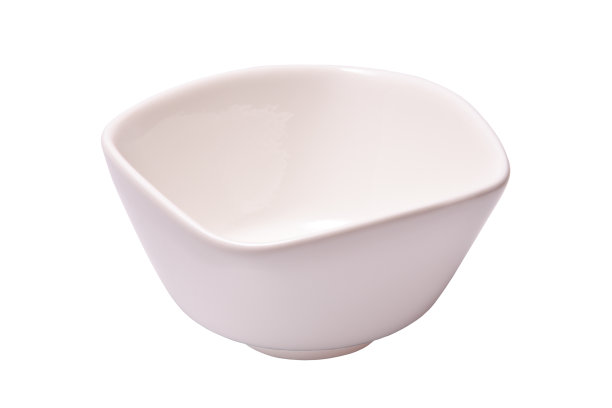 空白的根深沙拉碗在白色的背景图片下载