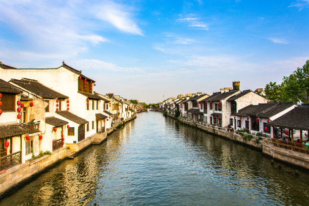 德国黑塞地区的赫什霍恩古镇，内卡河畔图片下载