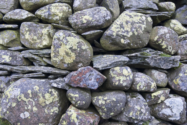 哭泣的石墙，湖区英国图片下载