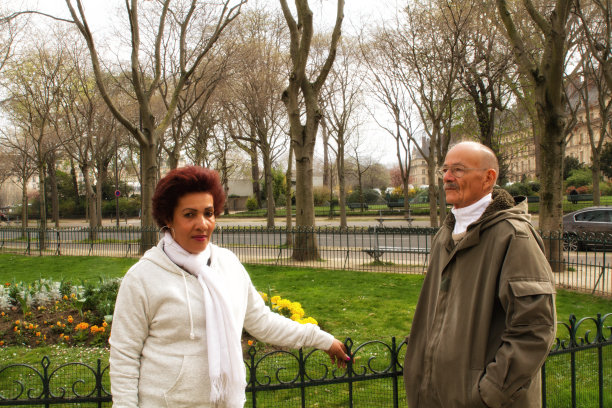 巴黎恋人图片下载