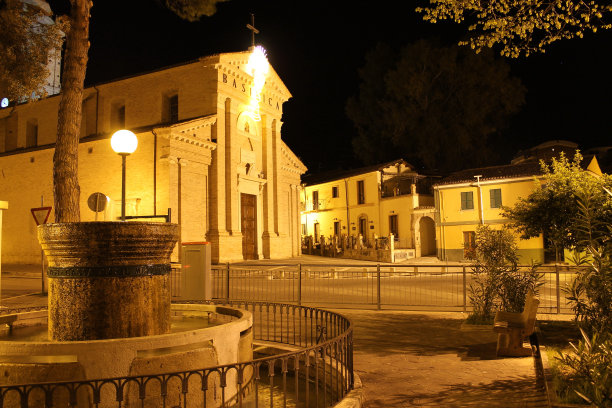 圣母圣母圣堂图片下载