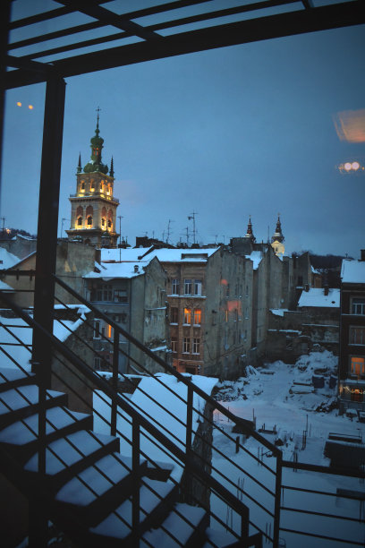 利沃夫。晚上图片下载