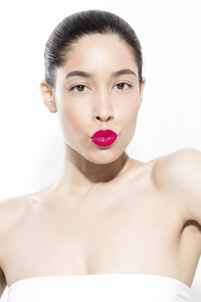 亲吻美丽图片下载