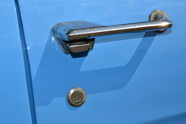 汽车门把手。图片下载