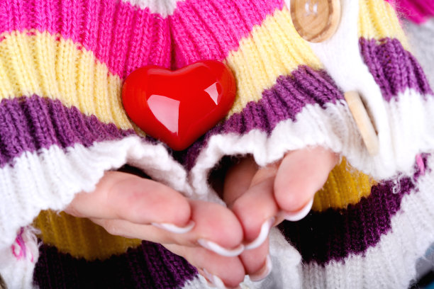 心在你手中图片下载