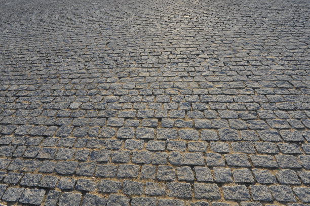 铺路石和日落图片下载