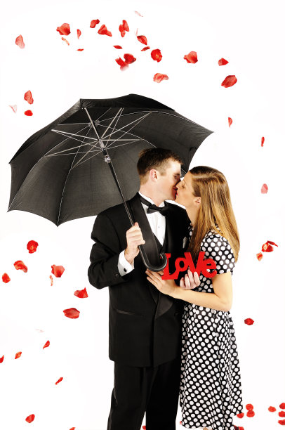 享受着爱图片下载