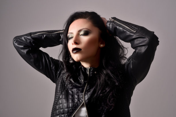 漂亮的女人图片下载