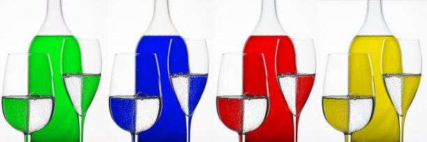 四个五颜六色的鸡尾酒图片下载