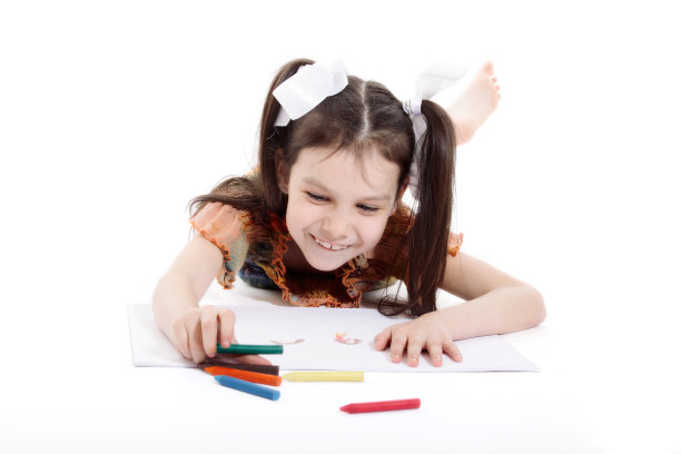 小女孩画的图片下载