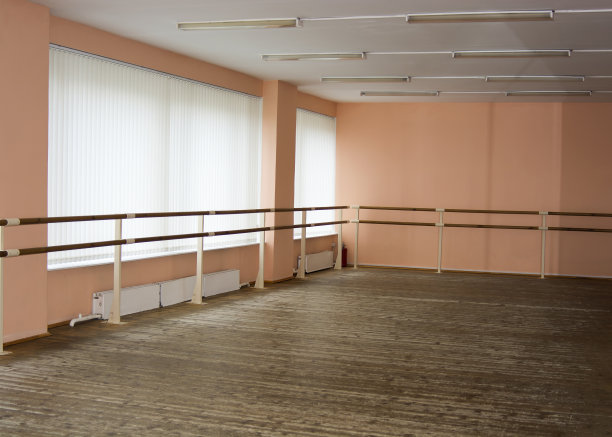 空的舞蹈课图片下载